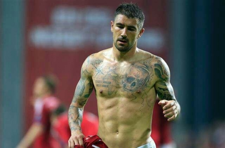 Aleksander Kolarov (sumber: Pinterest.com).