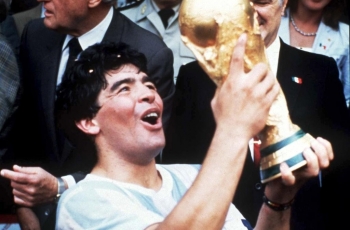 Kabar Duka, Diego Maradona Meninggal Dunia