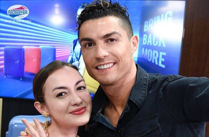 Rianti Cartwright bersama Cristiano Ronaldo. (Sumber: Instagram/@riantic).