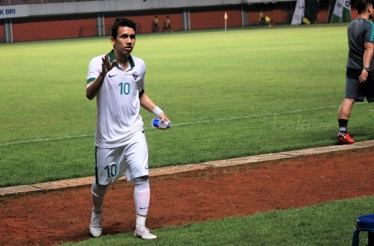 Pemain timnas U-19 Indonesia, Egy Maulana Vikri saat melawan PSS Sleman di Stadion Maguwoharjo, Sleman, Sabtu (2/6/2018)