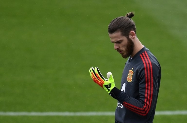 Kiper timnas Spanyol David De Gea menjalani sesi latihan di Spanish Football Federation's "Ciudad del Futbol" di Las Rozas, dekat Madrid (29/5). [AFP/Pierre-Philippe Marcou]