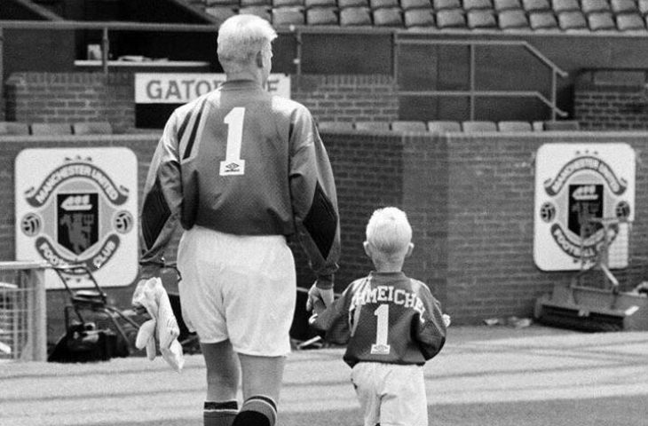 Peter Schmeichel dan Kasper Schmeichel (Sumber: twitter)