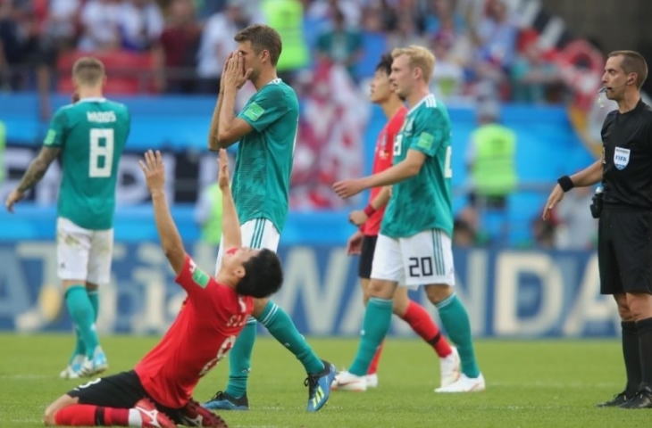 Thomas Muller dan skuat Jerman saat kalah dari Korea Selatan. (Sumber: New Daily).