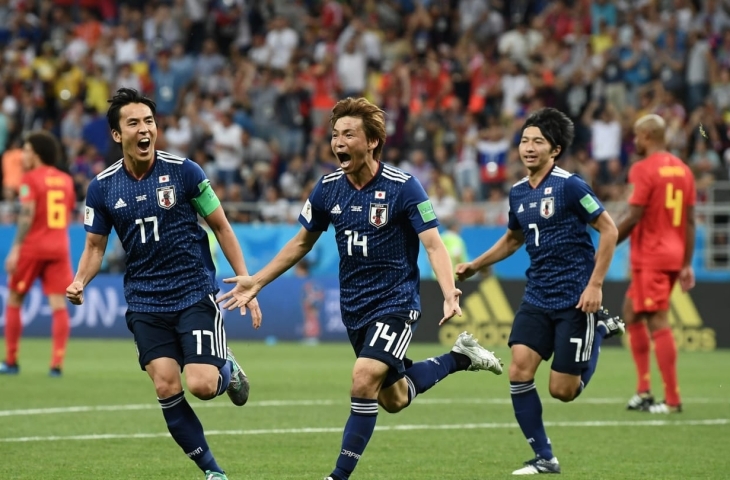 Selebrasi Takashi Inui usai cetak gol kedua ke gawang Belgia dalam laga babak 16 besar Piala Dunia 2018 di Rostov Arena, Rostov-On-Don, Rusia, pada Selasa (2/7/2018).