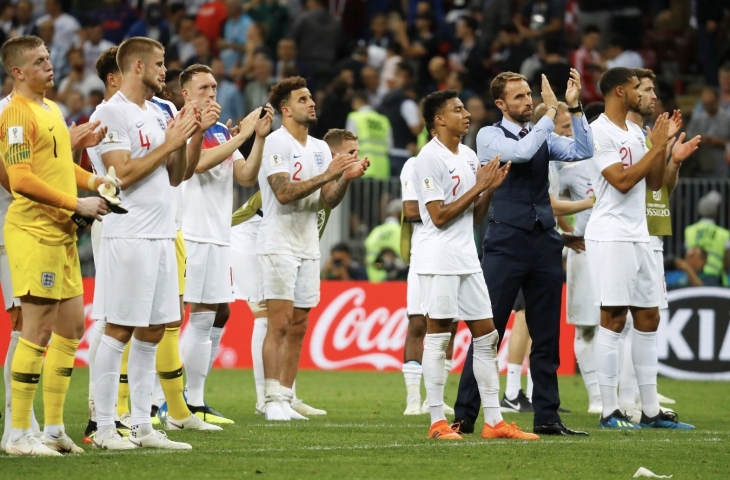 Skuat The Three Lions harus menelan pil pahit usai kalah 1-2 dari Kroasia di semifinal Piala Dunia 2018. (Sumber: Twitter/Jesse Lingard)