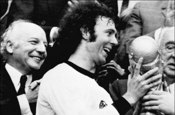 Franz Beckenbauer Tutup Usia, Eks Pelatih Persib Unggah Kenangannya Bersama Sang Legenda