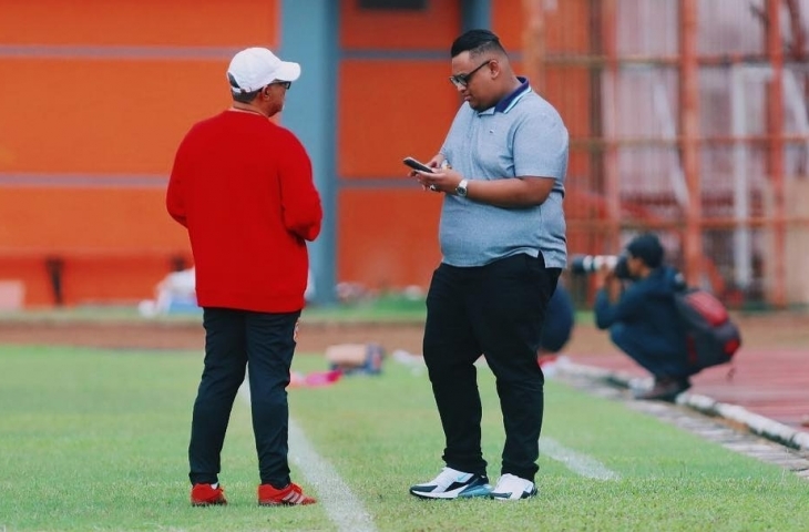 Presiden Borneo FC, Nabil Husein (kanan). (Sumber: instagram/@nabilhusein99).