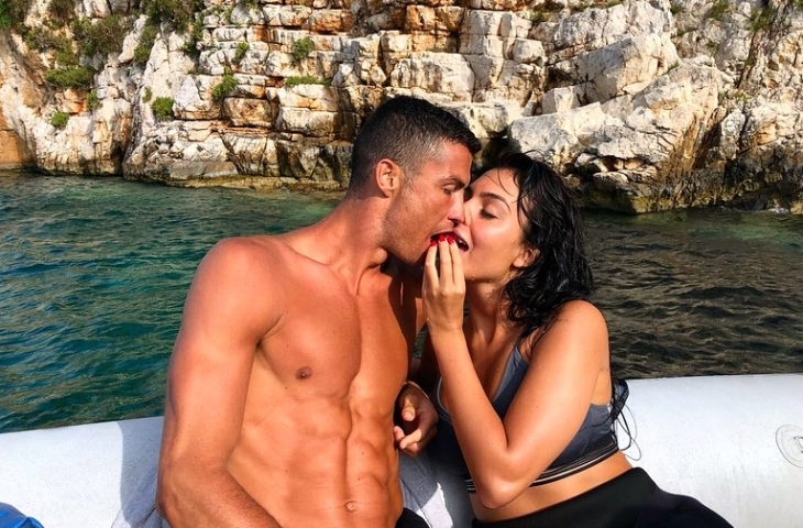 Cristiano Ronaldo belibur bersama kekasihnya Georgina Rodriguez