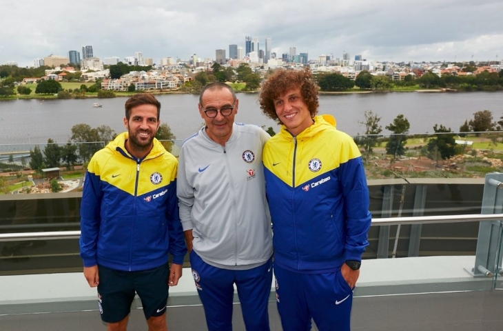 Cesc Fabregas, Maurizio Sarri, dah David Luiz (Twitter)