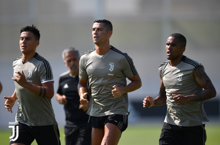 Latihan perdana Cristiano Ronaldo di Juventus. (twitter/@juventusfc).