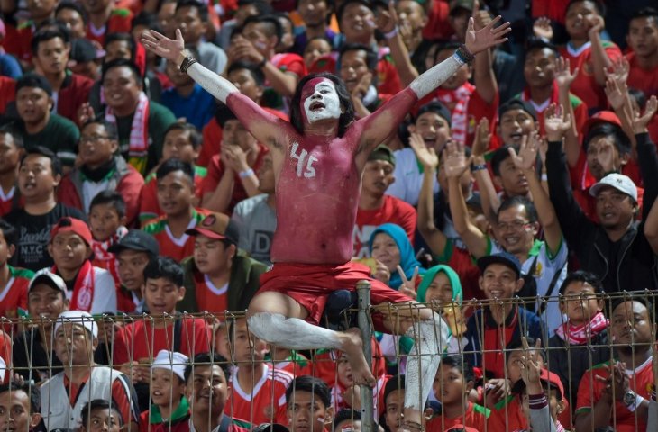 Suporter Timnas Indonesia di Stadion Gelora Delta Sidoarjo (deltamania-cyber)