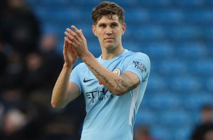 Pemain bertahan Manchester City John Stones (Dailystar.co.uk/Galih)