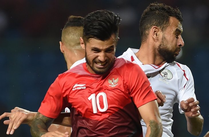 Pemain Timnas Indonesia U-23 Stefano Lilipaly saat melawan Palestina di Asian Games 2018 di Stadion Patriot Candrabhaga, Bekasi (AFP)