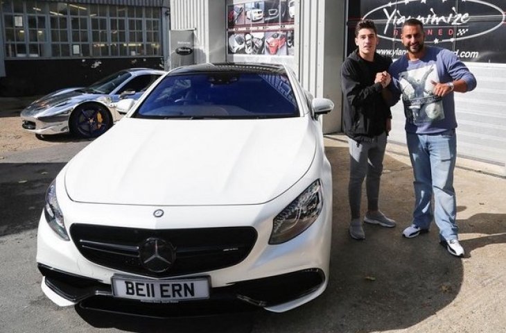 Hertor Bellerin dan Mercedes S63 AMG Coupe (Mirror)