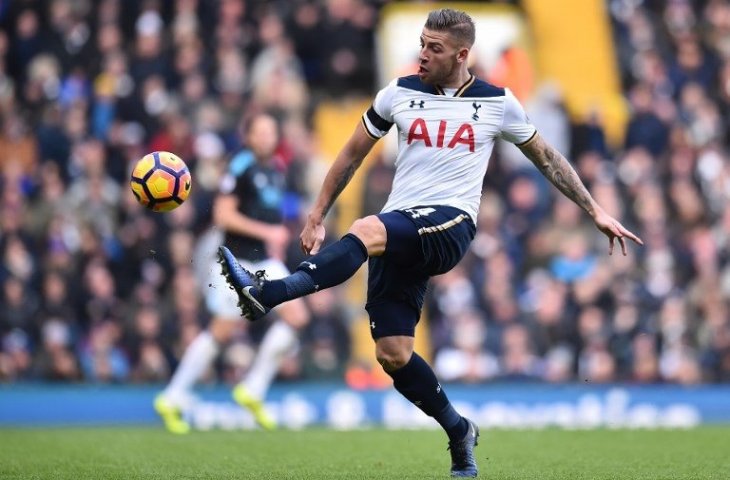  Bek Tottenham Hotspur, Toby Alderweireld (Glyn Kirk/AFP)