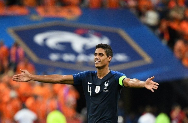 Bek Timnas Prancis, Raphael Varane saat laga melawan Belanda di UEFA Nations League (Franck Fife/AFP)