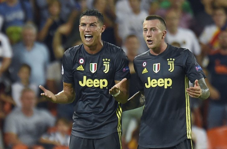 Reaksi penyerang Juventus, Cristiano Ronaldo usai mendapatkan kartu merah saat melawan Valencia pada 19 September 2018 (Jose Jordan/AFP) 