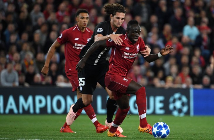 Pemain Liverpool, Sadio Mane dan Pemain Paris Saint Germain, Andrien Rabiot (AFP)