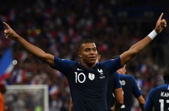 Rio Ferdinand Celetuk Kylian Mbappe Gabung Manchester United