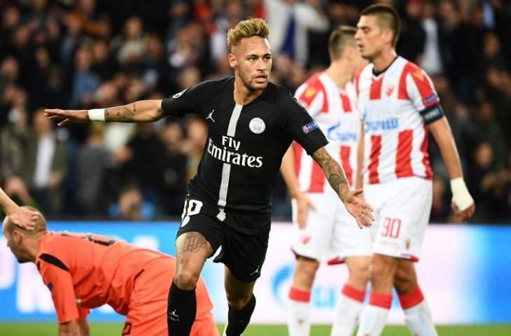 Selebrasi Neymar merayakan gol keduanya ke gawang Red Star Belgrade pada 3 Oktober 2018 (Franck Fife/AFP)