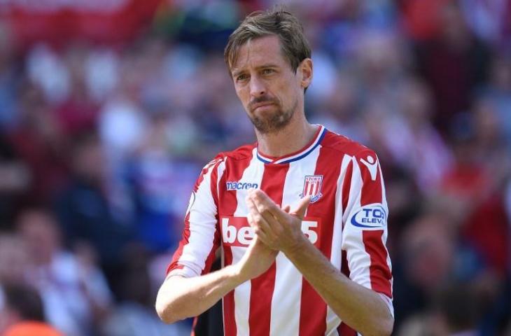 Penyerang Stoke City, Peter Crouch (Oli Scarff/AFP)