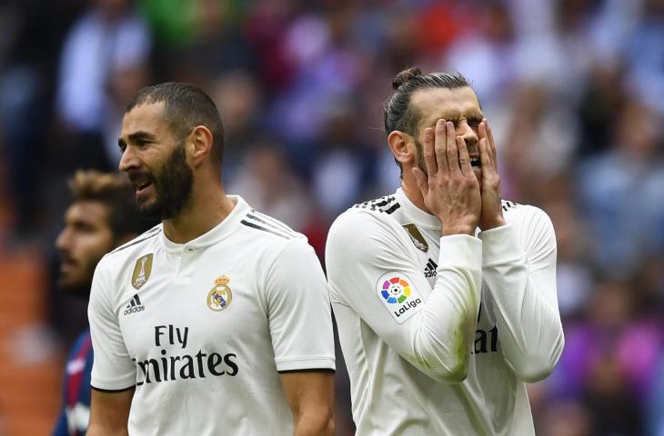 Ekspresi Pemain Real Madrid, Karim Benzema dan Gareth Bale usai dikalahkan Levante (AFP)