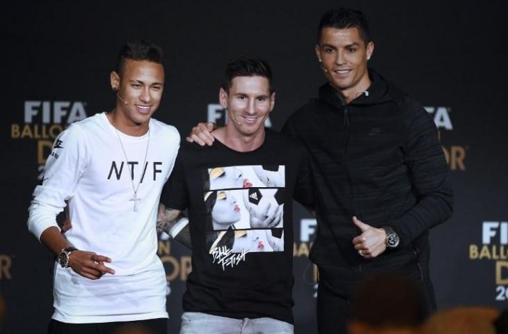 Neymar, Lionel Messi, dan Cristiano Ronaldo saat mengahdiri malam penghargaan FIFA Ballon d'Or pada 11 Januari 2016 (Oliver Morin/AFP)