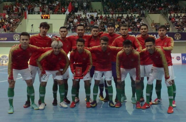 Timnas futsal Indonesia bersiap menghadapi Myanmar di ajang AFF Futsal 2018 yang digelar di GOR UNY, Senin (5/11/2018). [Stephanus Aranditio/chatwithamelia.xyz]