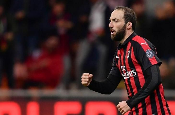 Penyerang AC Milan, Gonzalo Higuain (Marco Bertorello/AFP)