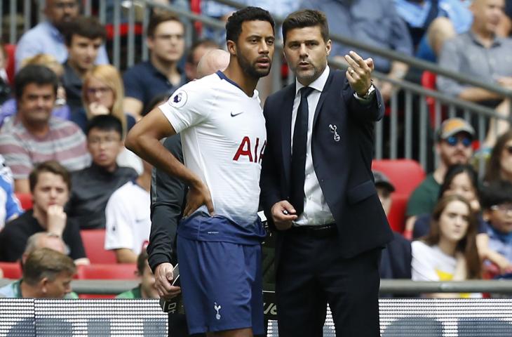 Pemain Tottenham Hotspur, Mousa Dembele dan pelatih Mauricio Pochettino (AFP)