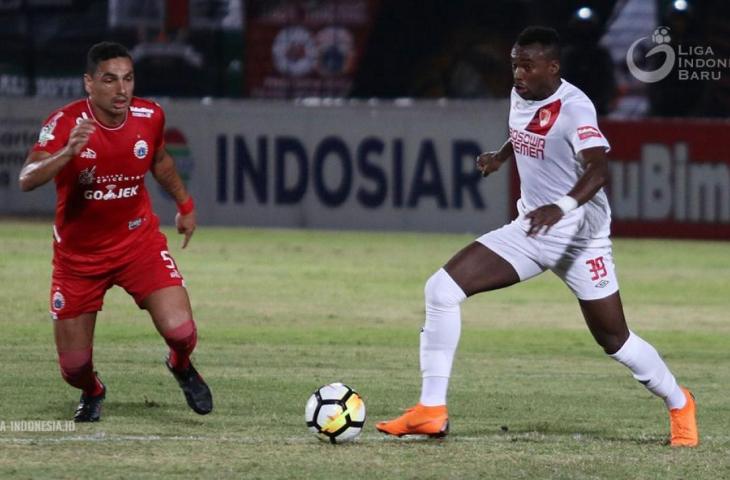 Pemain Persija Jakarta, Jaimerson Xavier vs Pemain PSM Makassar, Guy Junior (liga-indonesia.id)