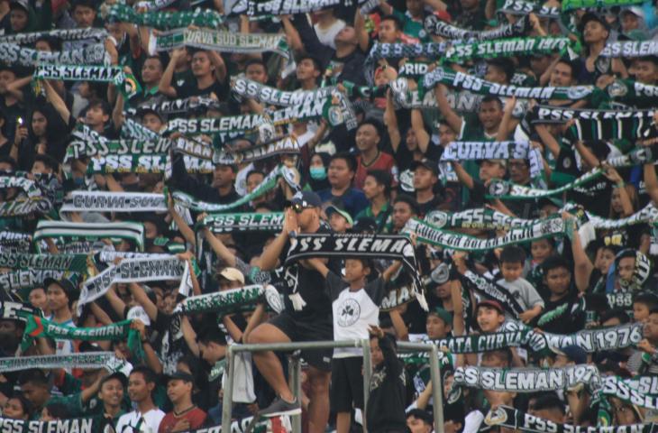 Koreografi Brigata Curva Sud Suporter PSS Sleman (Stephanus Aranditio/chatwithamelia.xyz)