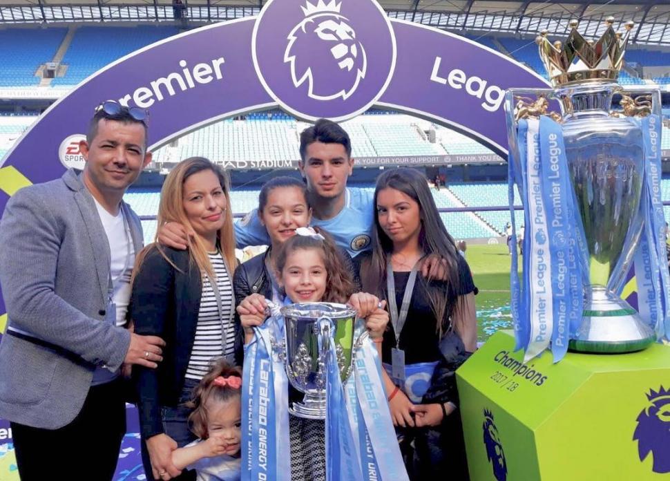 Brahim Diaz saat menjuarai Liga Primer bersama Manchester City di musim 2017/18 (instagram.com/brahim)