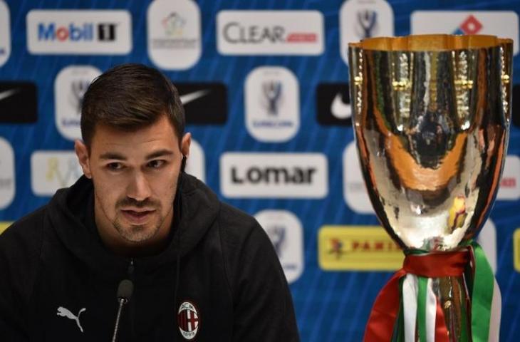 Kapten AC Milan, Alessio Romagnoli (Feyez Nureldine/AFP)