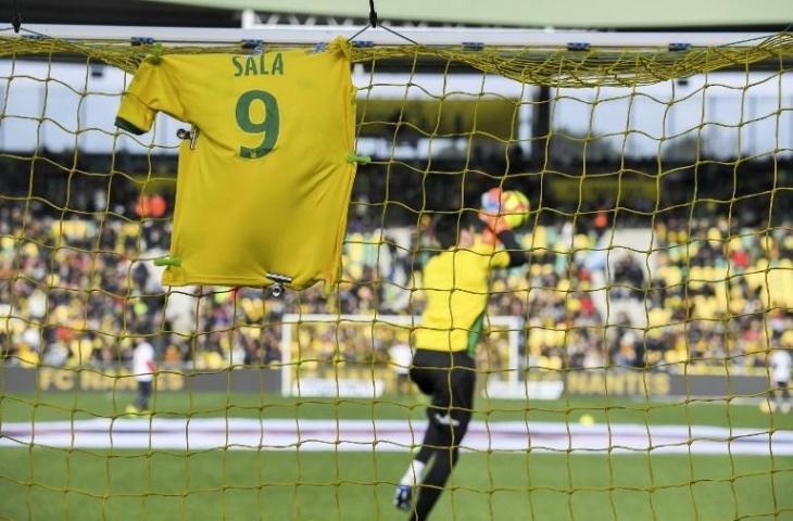 Penghormatan kepada Emiliano Sala di laga FC Nantes kontra Nimes Olympique pada 21 Januari 2019 (Loic Venance/AFP)