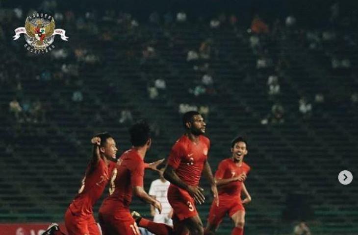 Aksi Marinus Wanewar saal memborong dua gol ke gawang Kamboja pada penyisihan Grub B Piala AFF U-22 2019. (Instagram/pssi__fai)