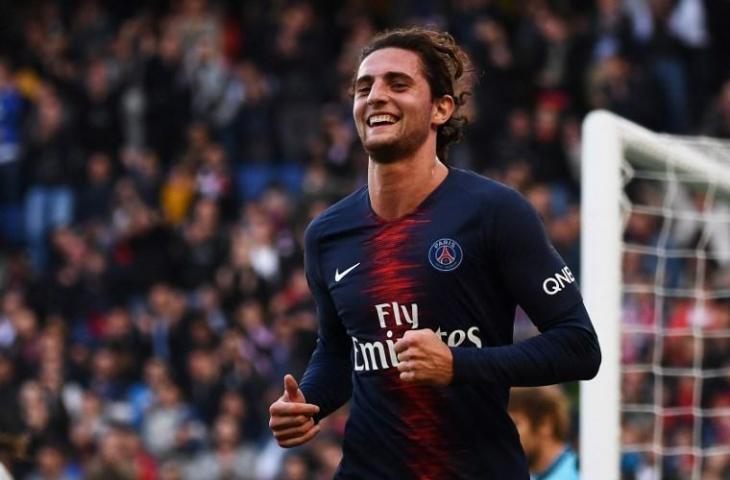 Gelandang Paris Saint-Germain, Adrien Rabiot. (Anne-Christine Poujoulat/AFP)