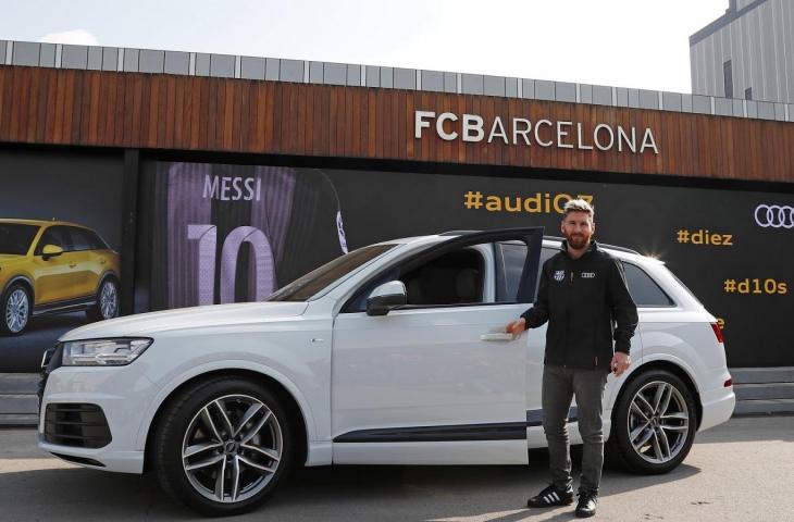 Salah satu koleksi mobil Lionel Messi, Audi Q7.