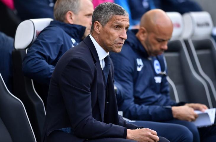 Chris Hughton ketika masih menjadi manajer Brighton & Hove Albion. (Glyn Kirk/AFP).