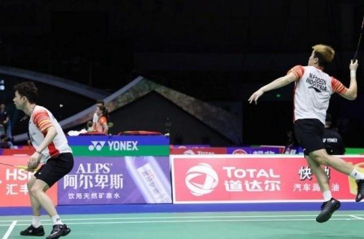 Pasangan ganda putra terbaik dunia asal Indonesia, Kevin s]Sanjaya Sukamuljo/Marcus Fernaldi Gideon tampil di laga babak penyisihan Grup 1B Piala Sudirman 2019 kontra wakil Inggris, Marcus Ellis/Chris Langridge di Guangxi Sports Center, Nanning, China, Minggu (19/5/2019) pagi WIB. [Dok. PBSI]