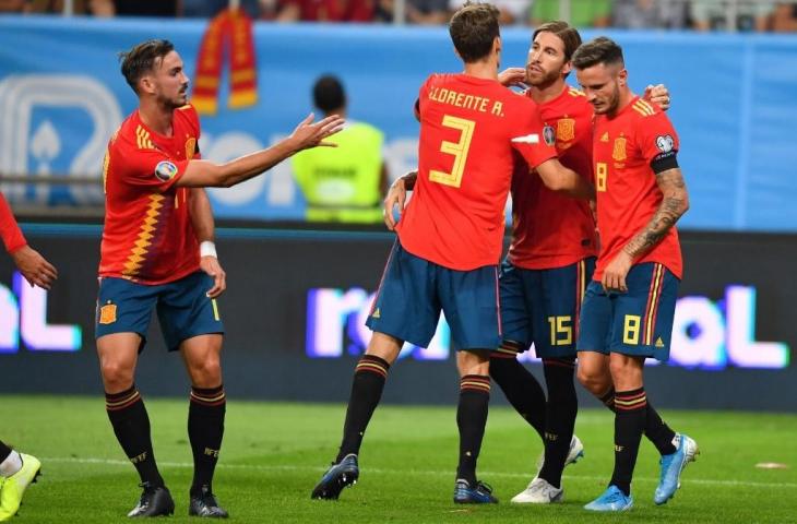 Bek Spanyol, Sergio Ramos merayakan gol usai mencetak skor ke gawang Rumania pada kualifikasi Piala Eropa 2020 di Arena Nationala, Bucharest, Rumania, Jumat (6/9/2019). (Daniel MIHAILESCU / AFP)