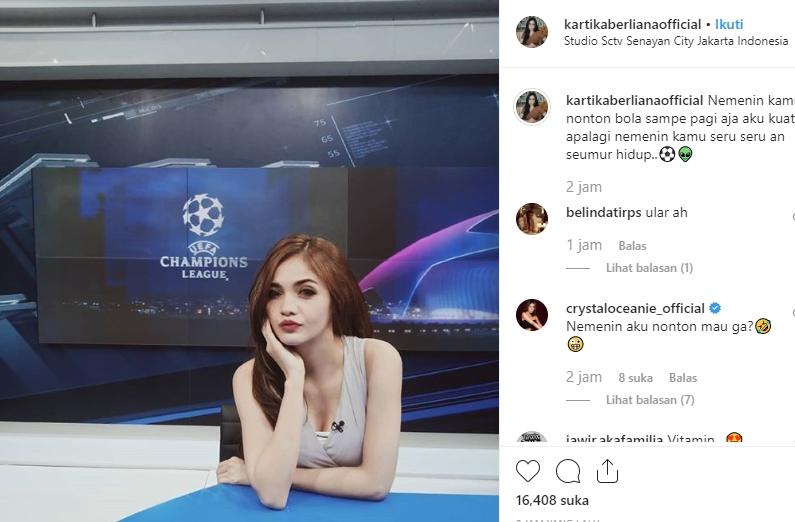 Presenter olahraga cantik, Kartika Berliana. [@kartikaberlianaofficial / Instagram]