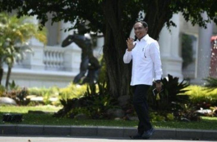 Politisi Partai Golkar, Zainudin Amali tiba di Kompleks Istana Kepresidenan di Jakarta, Selasa (22/10/2019), [ANTARA FOTO/Puspa Perwitasari/foc]