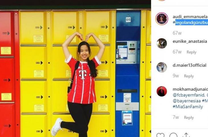 Pemenang The Voice of Germany, Claudia Emmanuela menggenakan jersey Bayern Munchen. [@audi_emmanuela / Instagram]