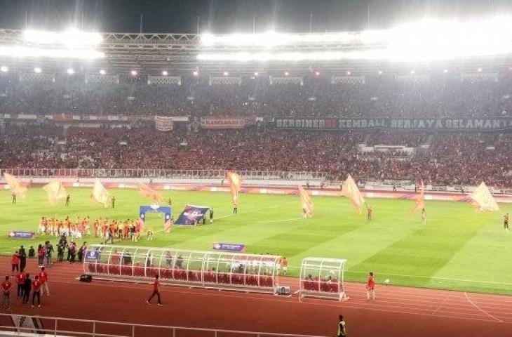 Suasana pertandingan Persija Jakarta vs Persipura Jayapura di Stadion Utama Gelora Bandung Karno (SUGBK), Senayan, Jakarta, Kamis (28/11/2019). (suara.com/Adie Prasetyo Nugraha)
