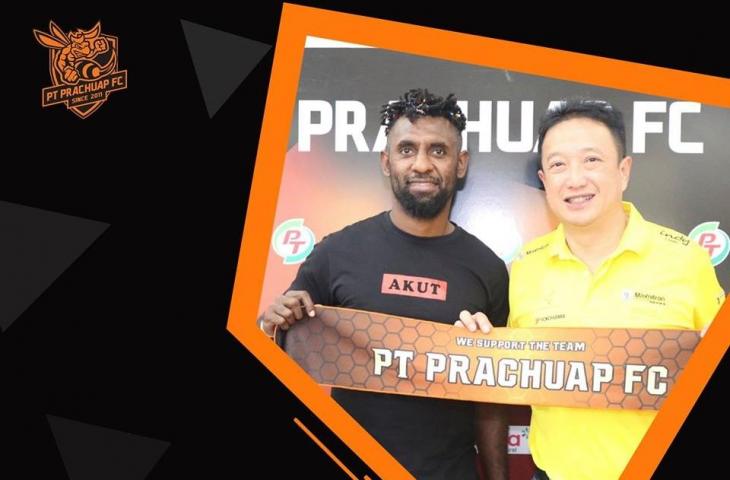 Yanto Basna resmi gabung Prachuap FC. (Facebook/PT Prachuap FC).