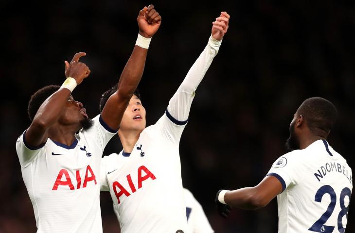 Selebrasi Son Heung-min usai mencetak gol ke gawang Manchester City. (Twitter/@Spursofficial).