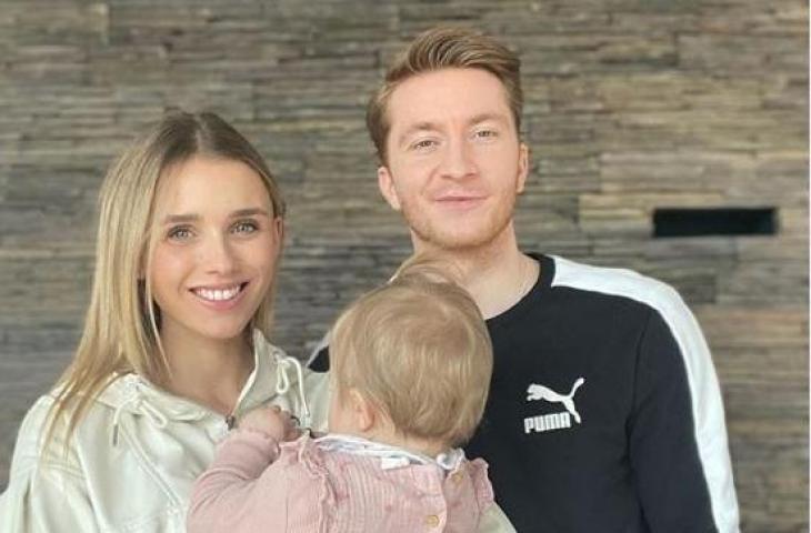 Marco Reus bersama istrinya. (Instagram/scarlettgartmann)