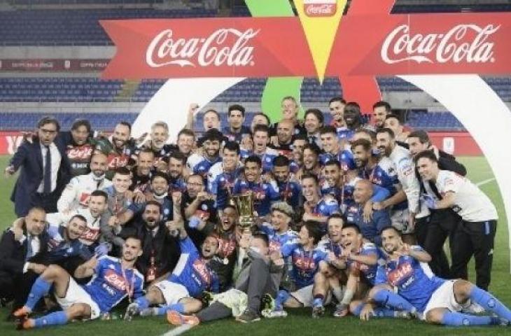 Napoli juara Coppa Italia setelah mengalahkan Juventus pada laga final di Olympic stadium, Roma. (Filippo MONTEFORTE / AFP)