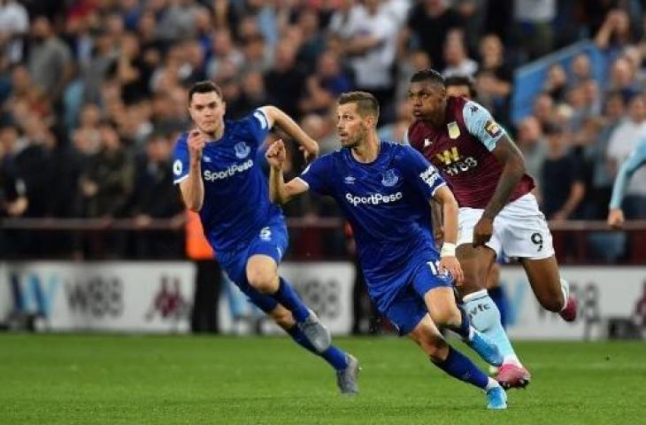 Gelandang Everton, Morgan Schneiderlin. (BEN STANSALL / AFP)